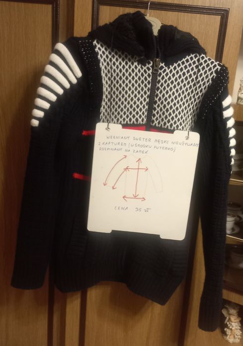 Sweter męski z kapturem — 70% akryl, 30% wełna,, ciepły