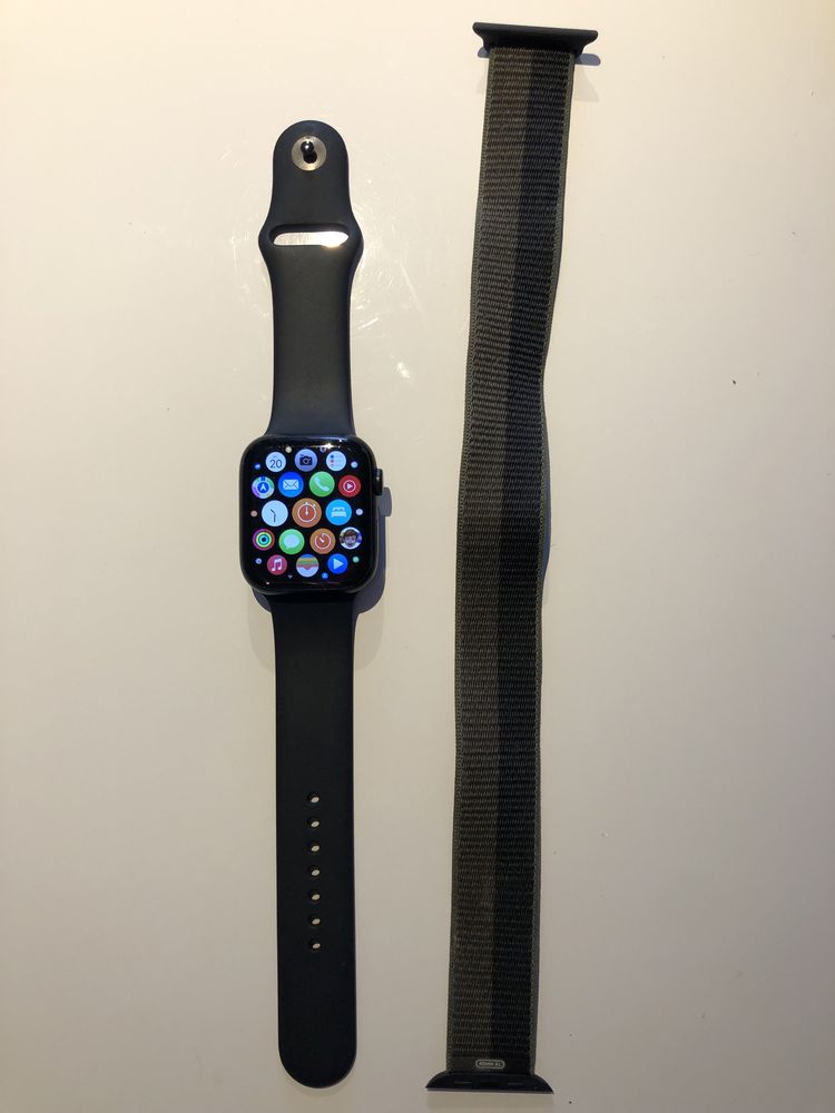 Apple Watch 7 45mm - 100% kondycja baterii
