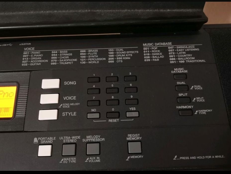 Синтезатор Yamaha PSR e 343