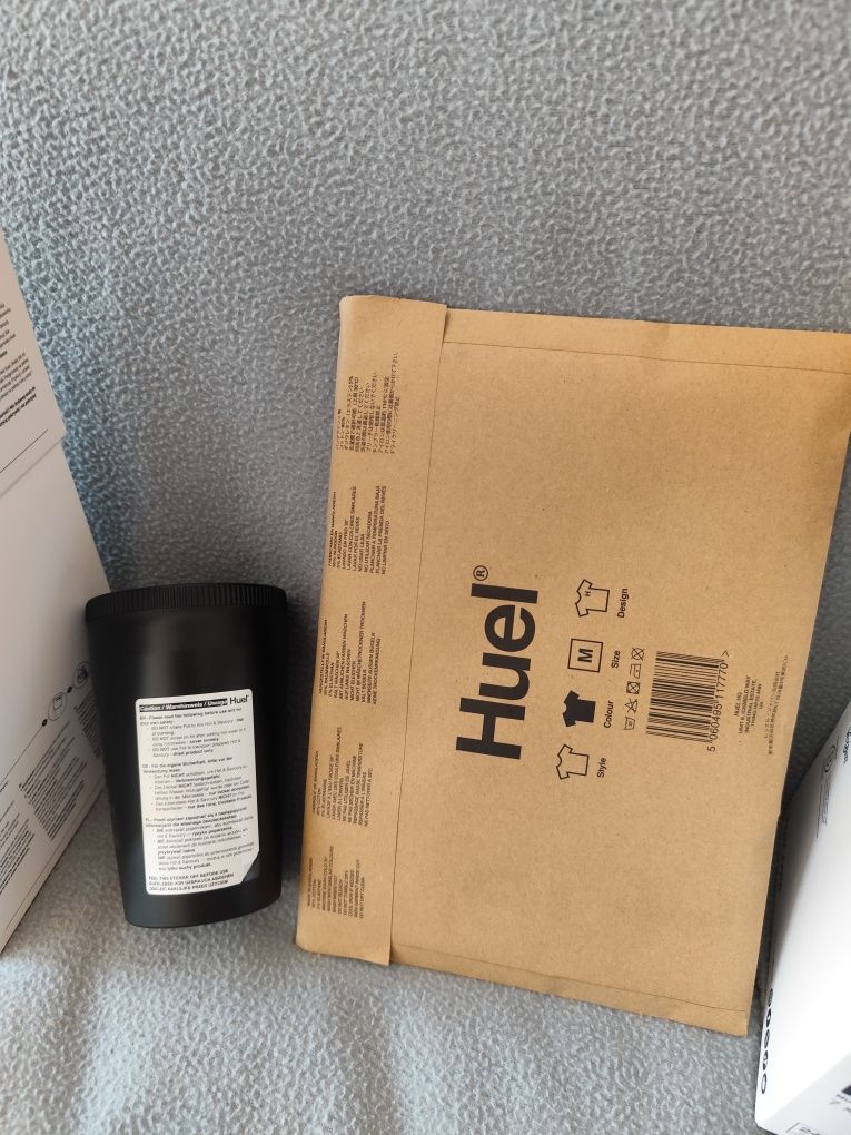 Huel hot and savoury 3 paczki plus koszulka i kubek