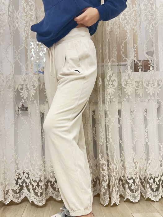 Жіночі спортивні штани anta