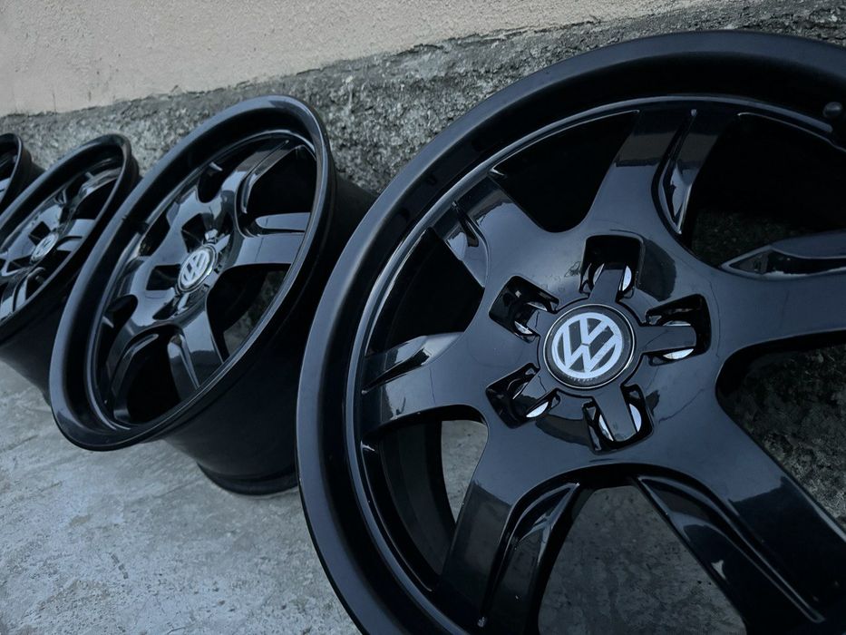 Диски оригинал кованые  Audi Volkswagen Jetta Golf Passat 17 5 112