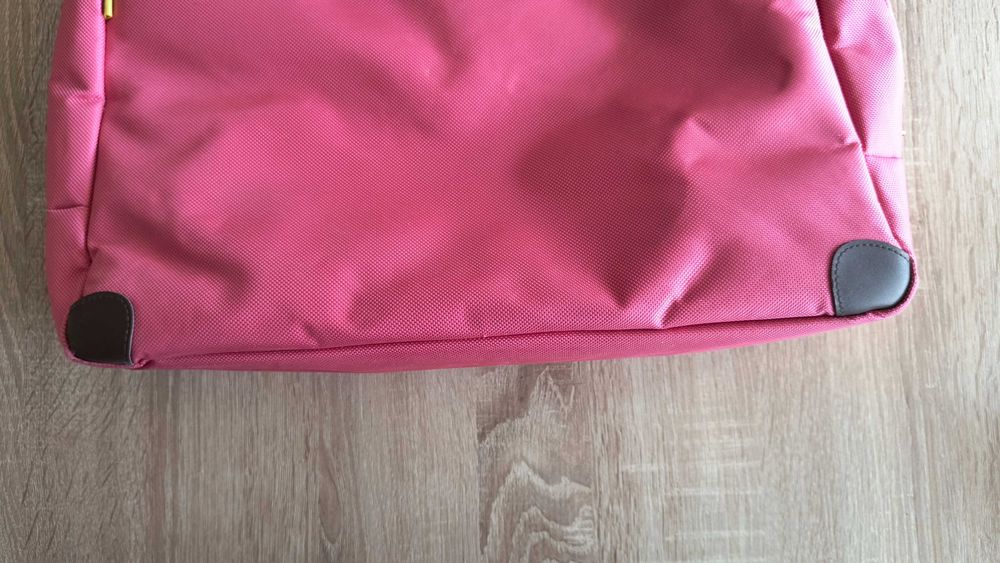 Torba na laptopa w kolorze różowym