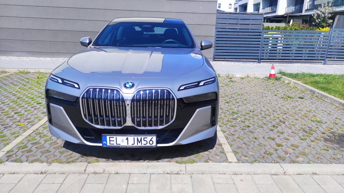 Auto do ślubu najnowsze BMW serii 7