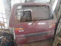 Кришка, кляпа, двері MITSUBISCHI L400