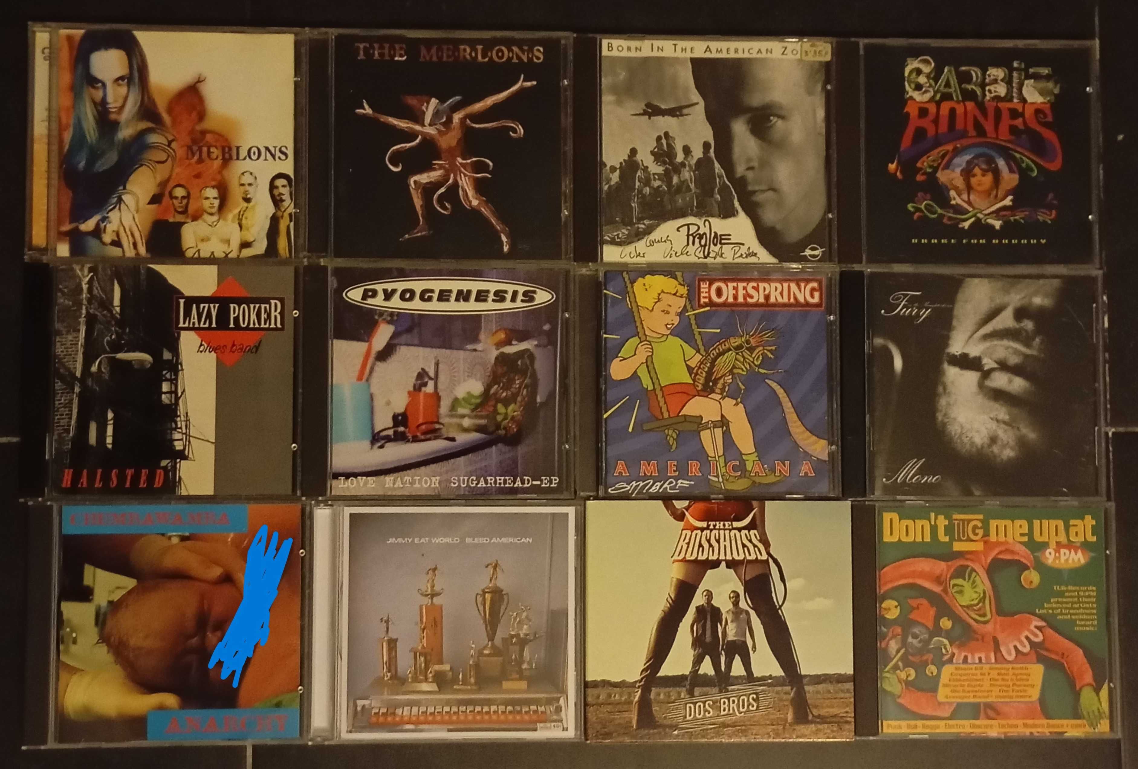 44 CDs de Punk, EMO, Metalcore, Alternative / Indie Rock (desde 3,0€)