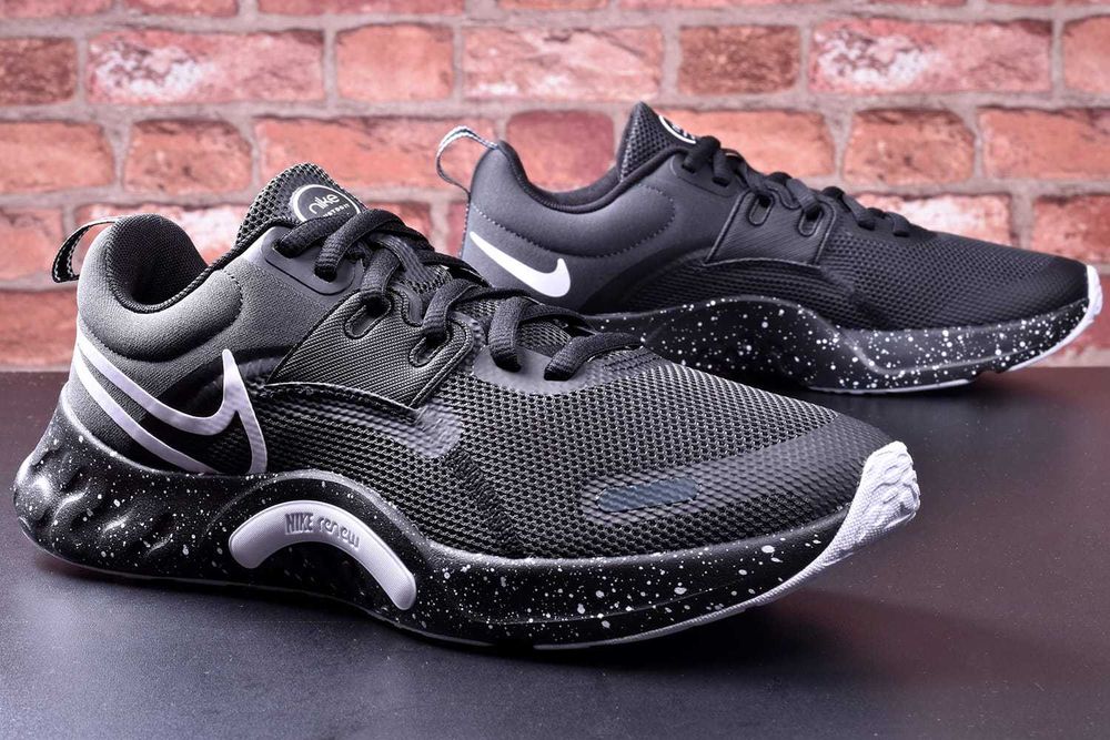 Buty Męskie NIKE RENEW RETALIATON 3 Czarne -001 r.42 wys.24h