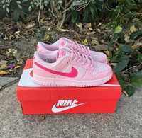 Nike Dunk Low Triple Pink 40