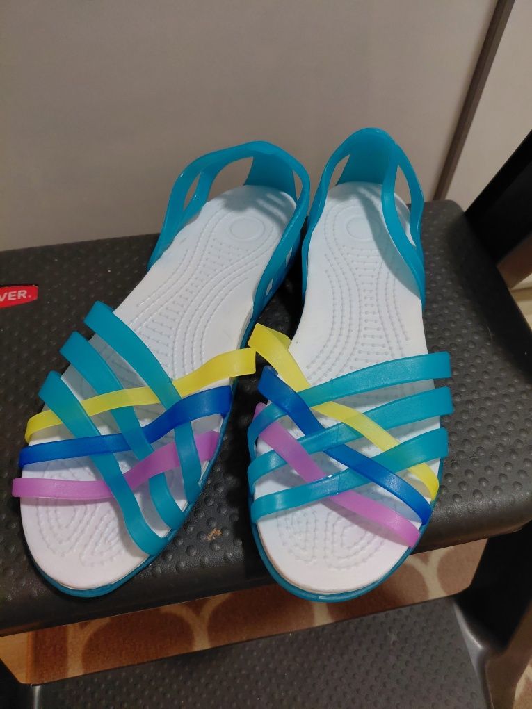 Sandały gumowe a la crocs 40