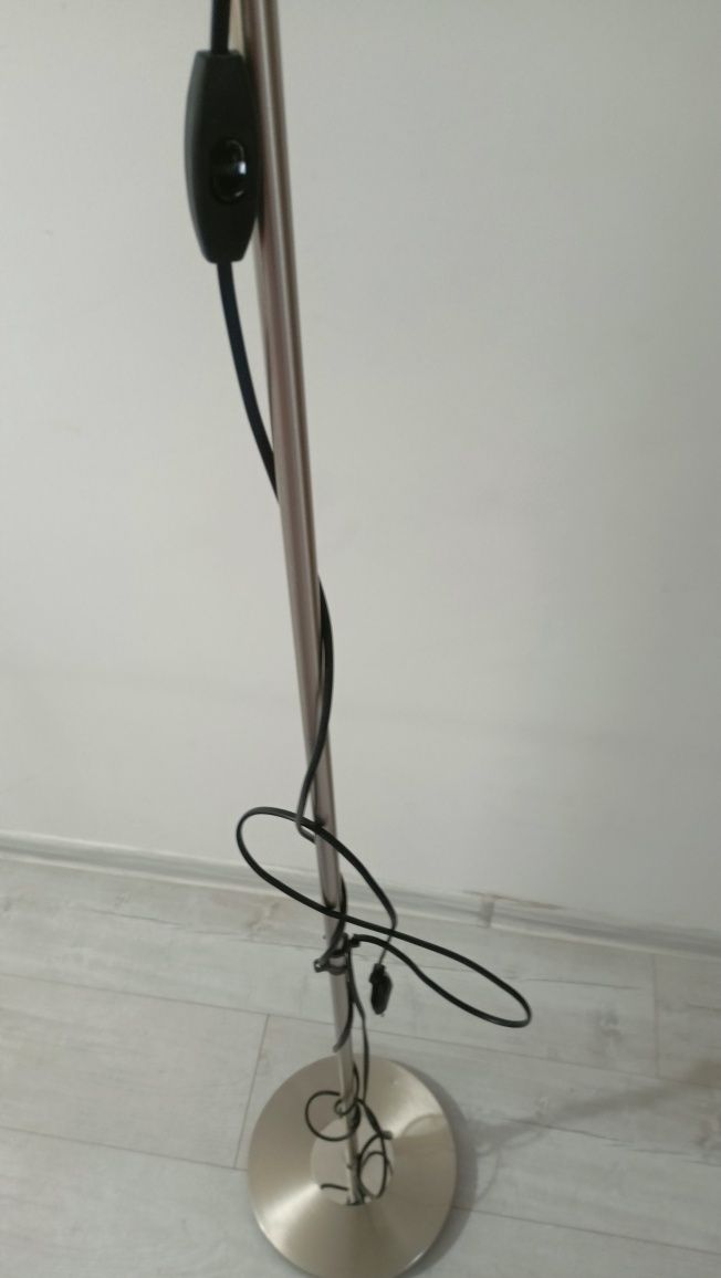 Lampa stojąca srebrna