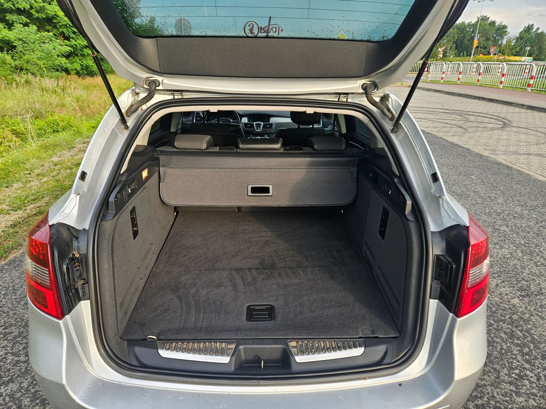 Renault Laguna 2.0 dci bardzo ładnym stanie zarejestrowany