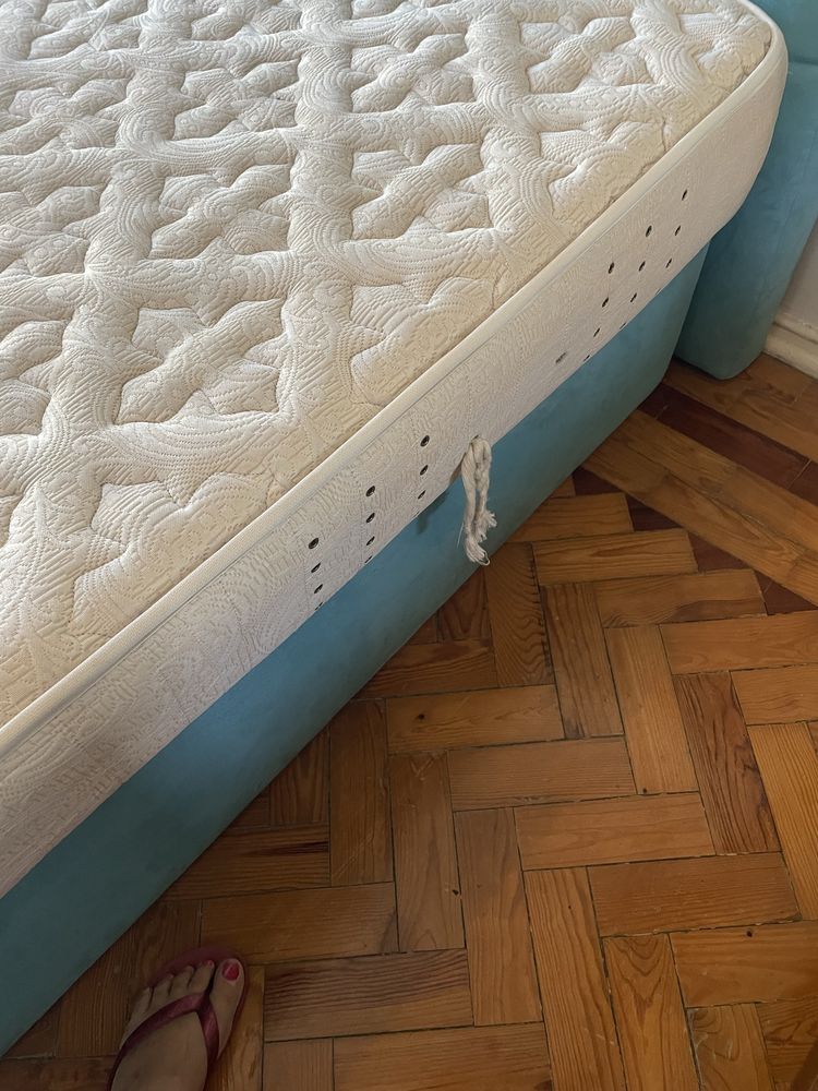 Cama casal  madeira pura