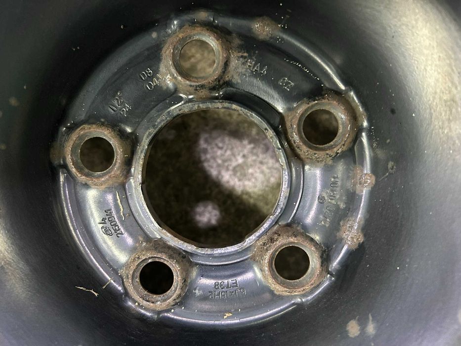 Koła zimowe 15'' 5x100 z oponami 195/65 R15 (seat)