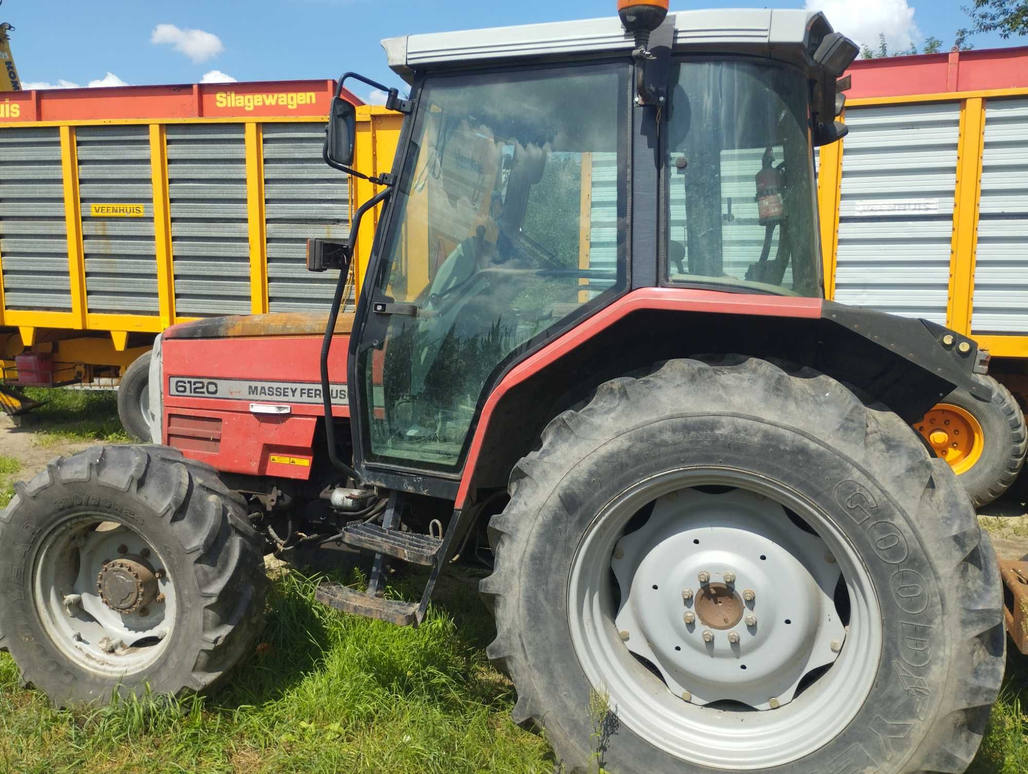 Massey Ferguson 6120