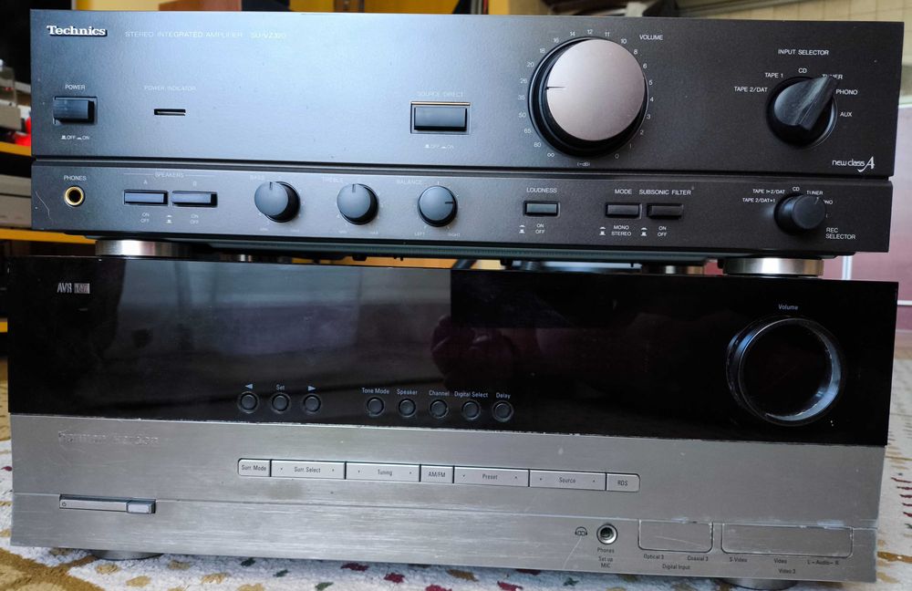 Technics SU-VZ320  Harman Kardon AVR147