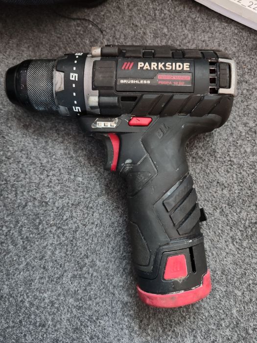 Wkrętarka Parkside PERFORMANCE PBSPA 12 B2 dwie baterie  + ładowarka
