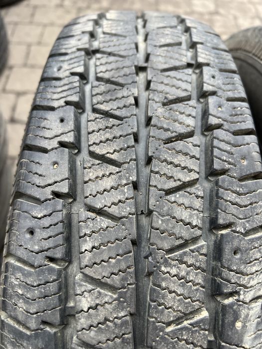 Шини 215/75 R16C