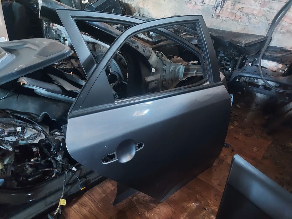 Двері двери кіа cerato-forte,кіа церато,форте2009-2012