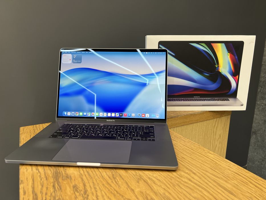 MacBook Pro 16 2019 i9 2.3GHz / 16GB / 1TB SSD (Full Box)