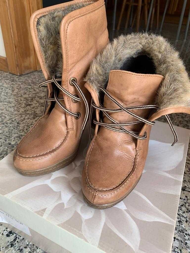 Botins Camel com Pêlo