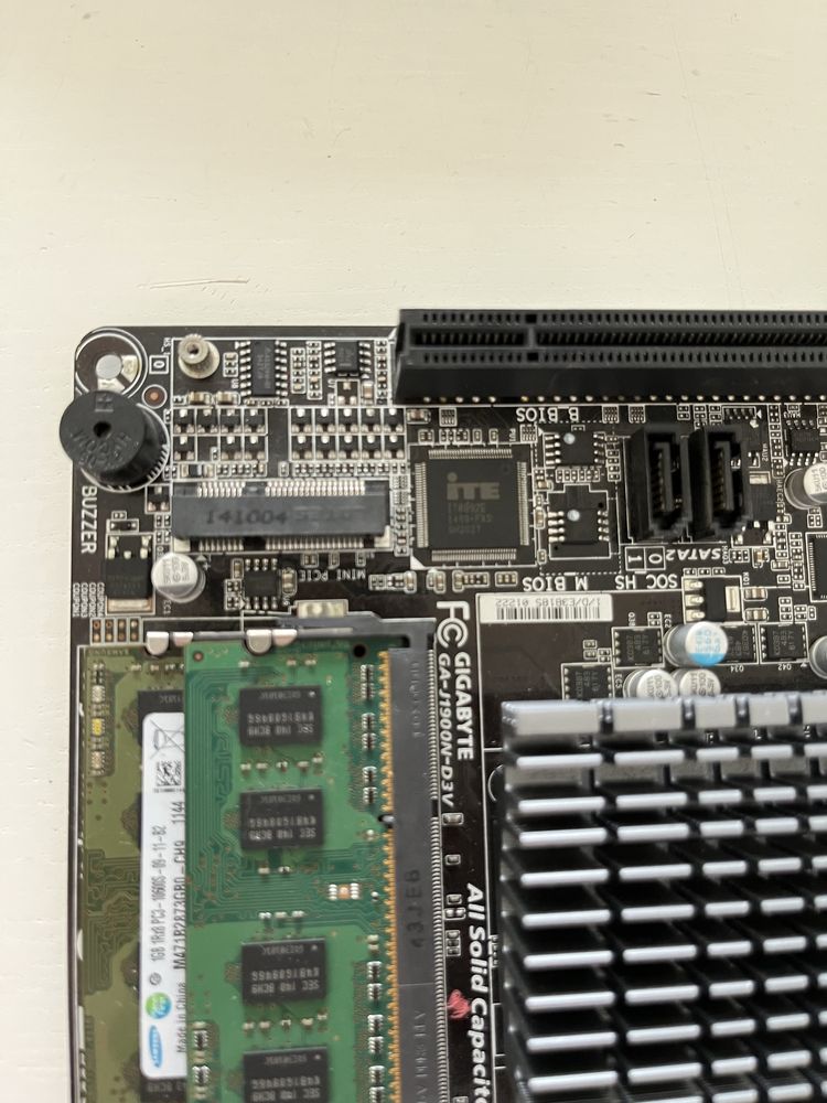 Płyta glwona gigabyte ga-j1900-d3v