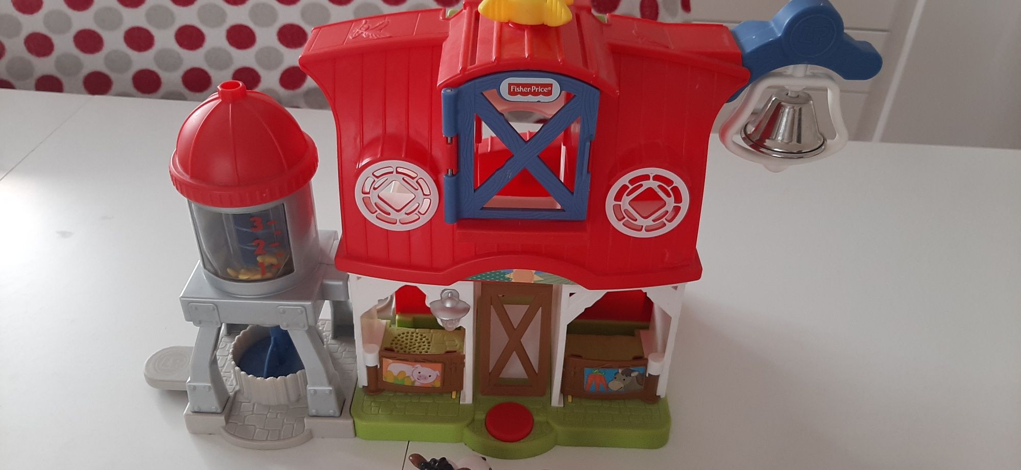 Fisher Price muzyczna farma edukacyjna