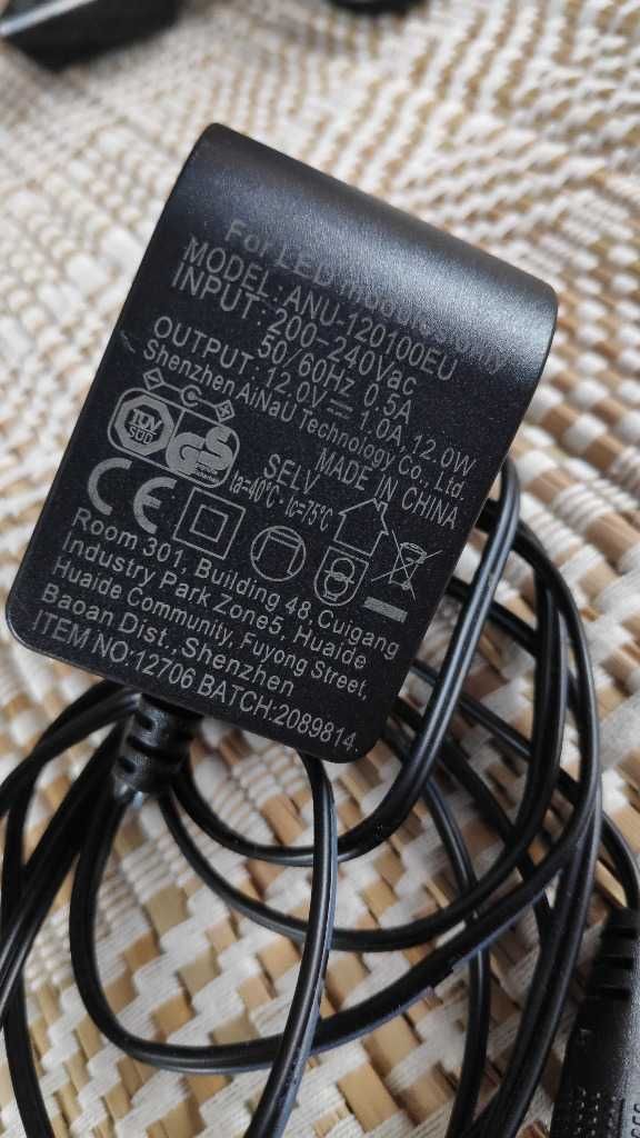 Zasilacz wtyczkowy 12V 1A DC LED 12W