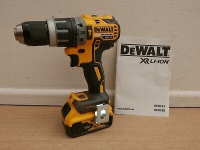 Kit DeWalt DWK211 – Berbequim DCD796 + Aparafusadora DCF887