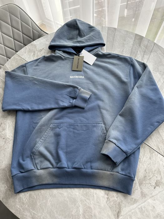 Продам худи Balenciaga