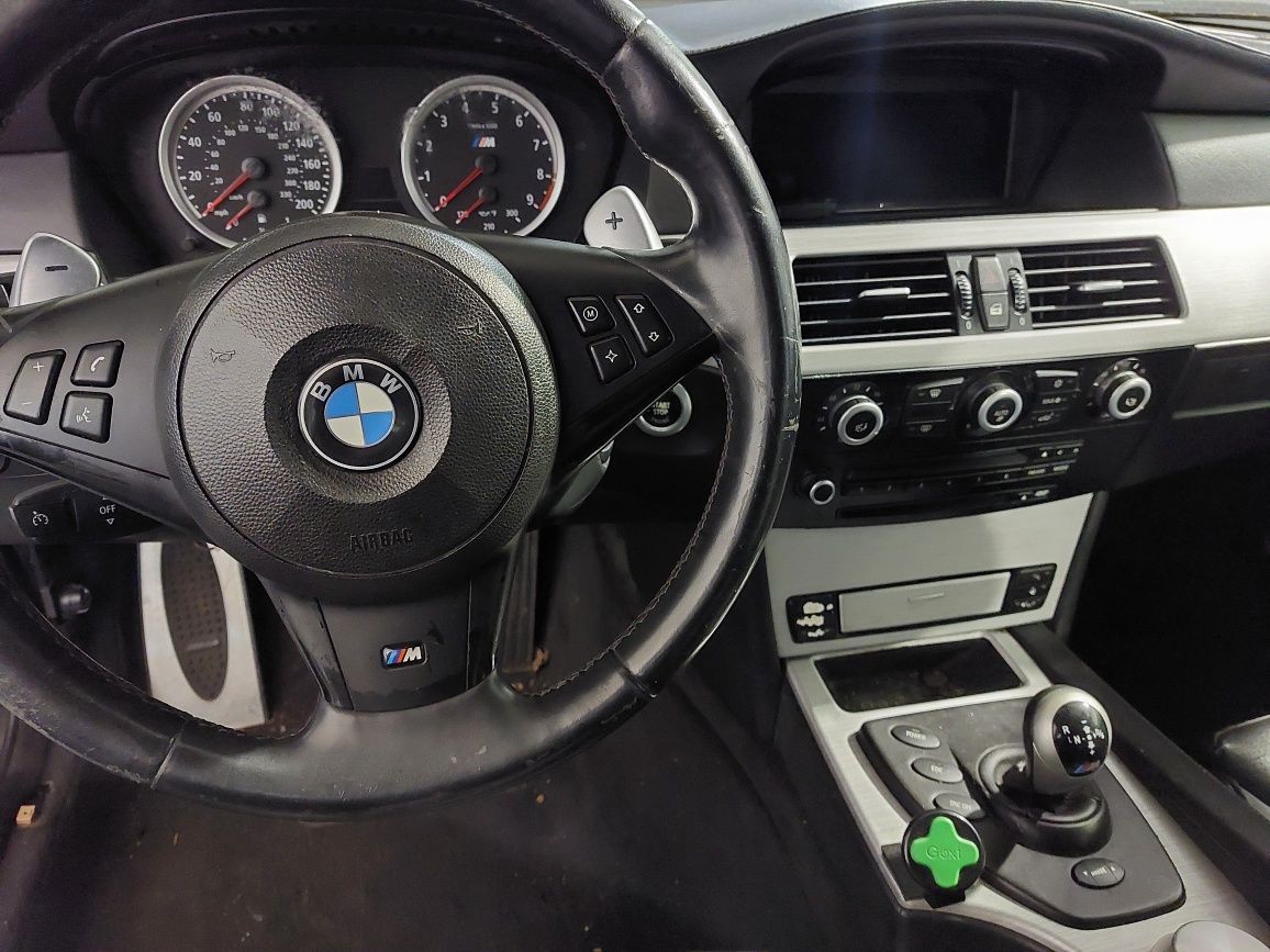 BMW M5 E60 S85B50
