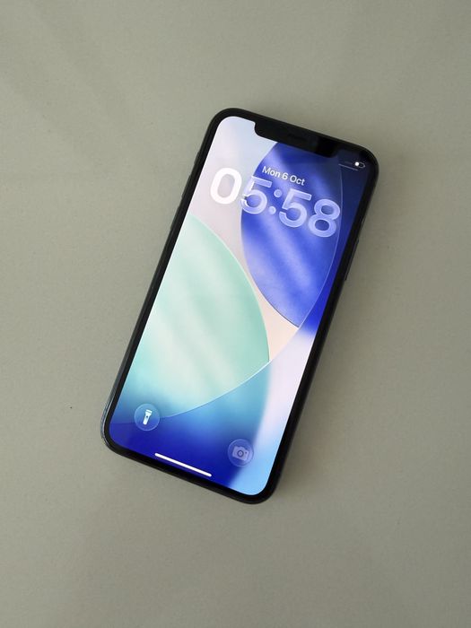 Apple iPhone 11 pro 64GB 100% “cinzento” + capa e carregador