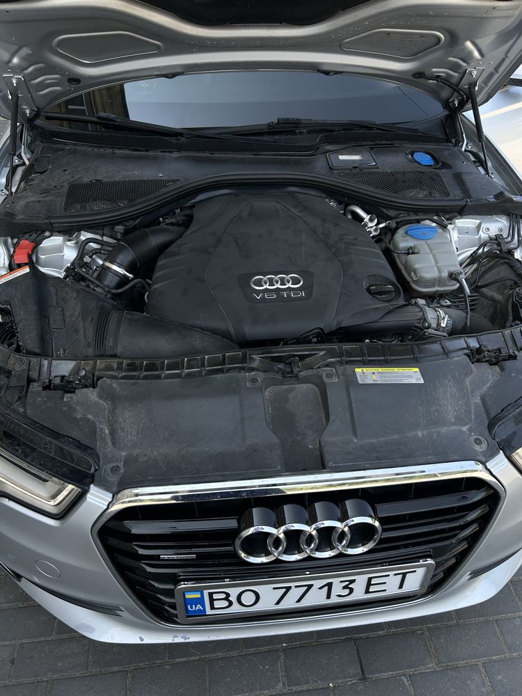 Audi a6c7 2014 3.0TDI quattro (торг біля капоту)