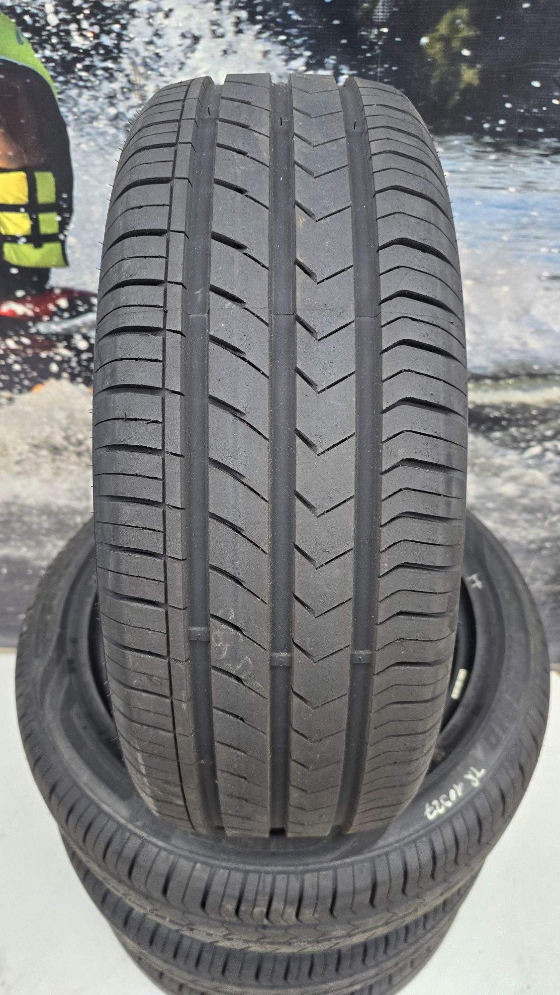 E23 4 x 205/55R16 Superia EcoBlue HP 91W opony letnie demo