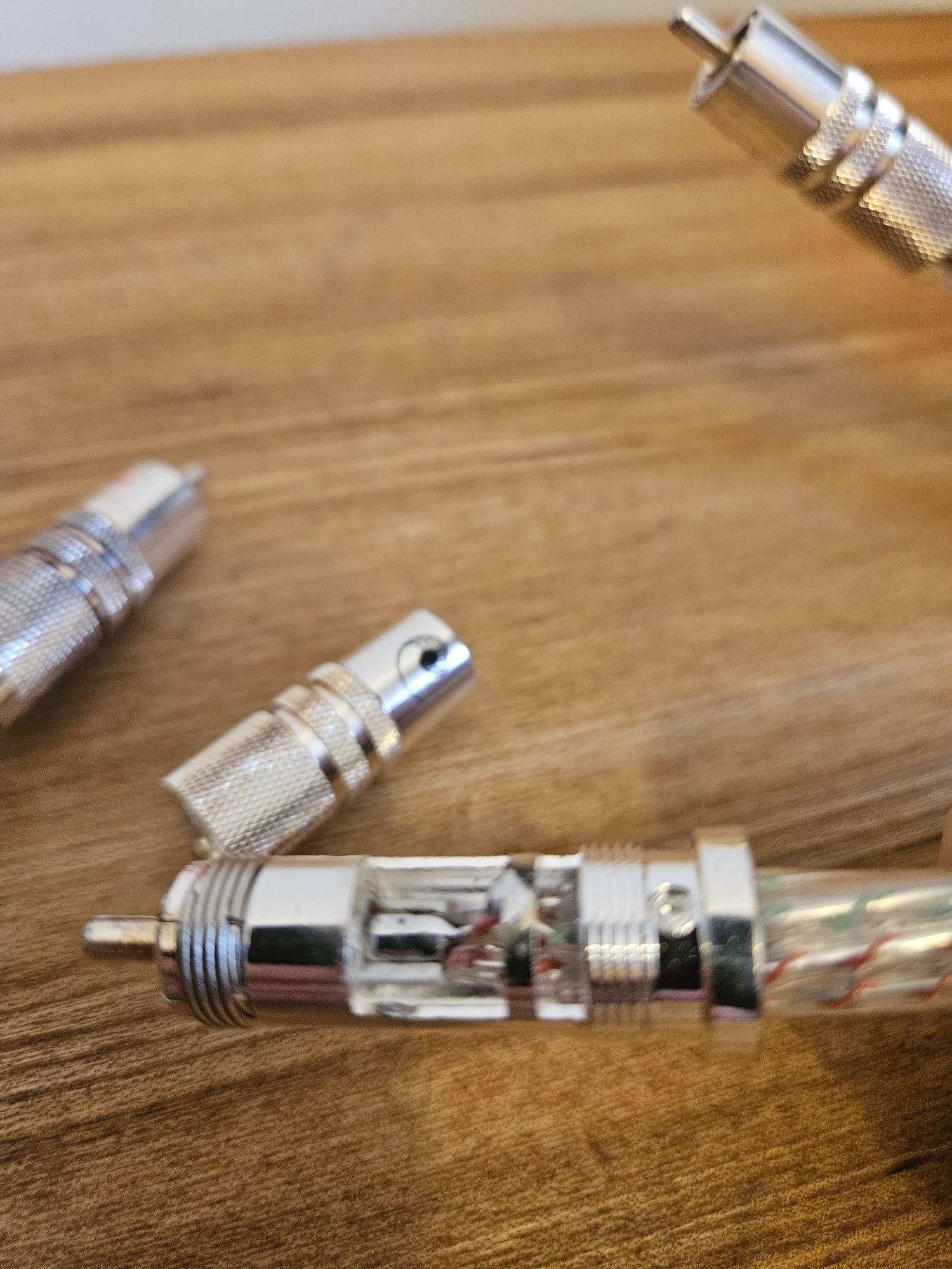 Przewody interconnect rca kable technologia nordost valhalla 7n