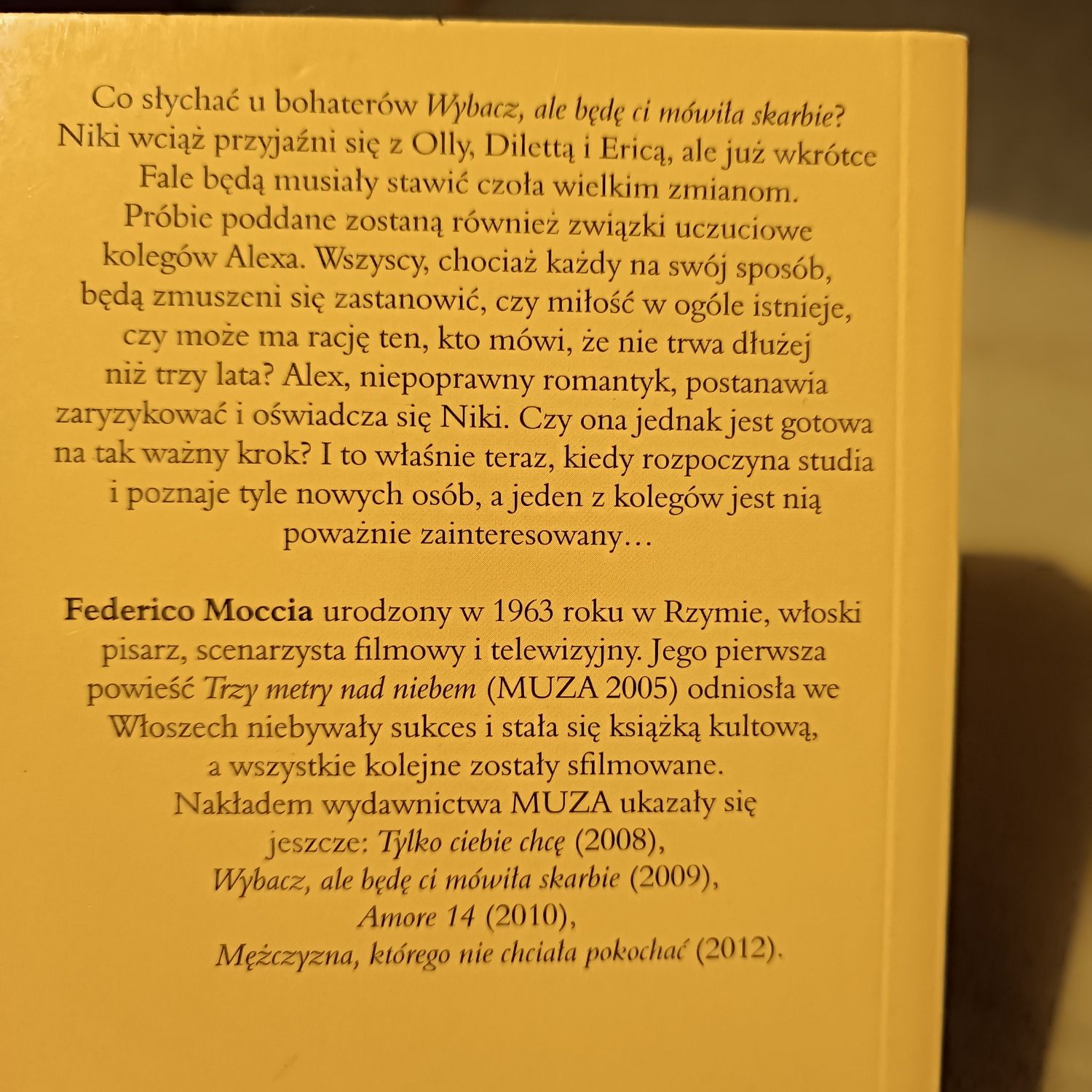 Obok mnie Krystyna Siesicka