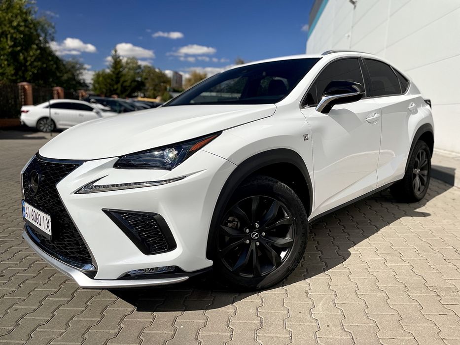 Lexus NX 300 F-Sport 2.0 240 к.с