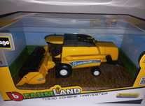 Bburago zabawka kombajn New Holland , długość ok. 18 cm