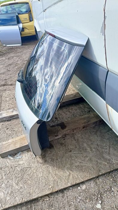 Audi A6 -C5 Allroad kombi klapa tylna srebrna kpl