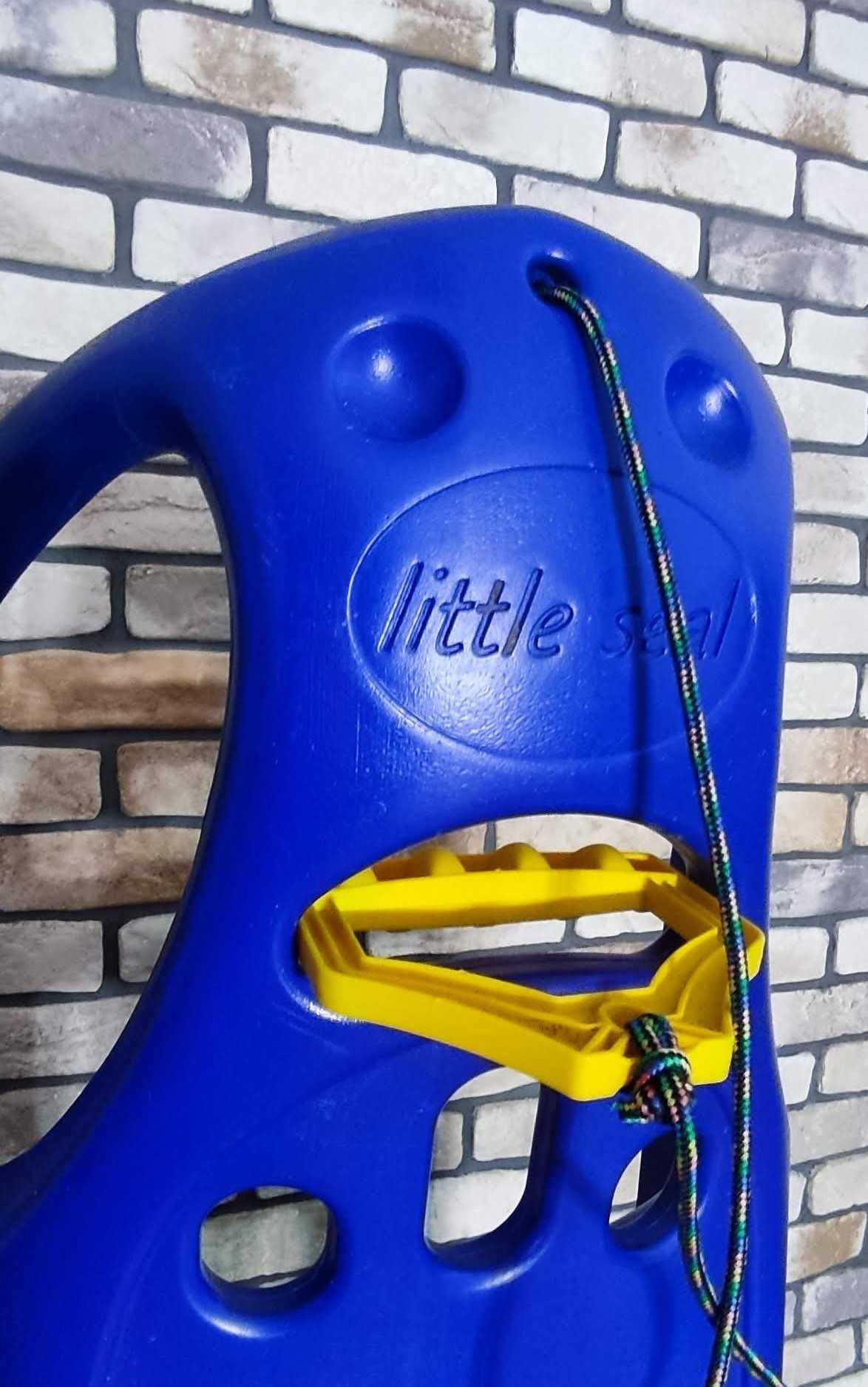 Sanki lekkie LITTLE SEAL - niebieski