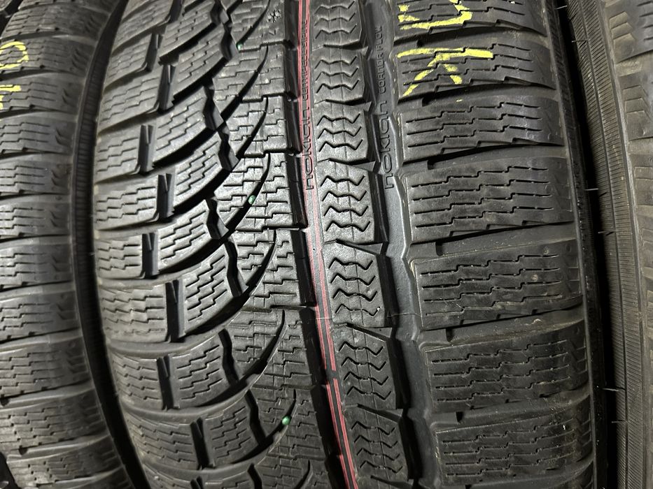 Резина 245/45/19 Nokian R19 зима комплект 95%