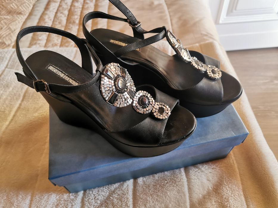 Sandálias de Cunha pretas em pele