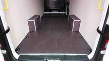 Zabudowa samochodu dostawczego VW Crafter L5H3 i innych modeli