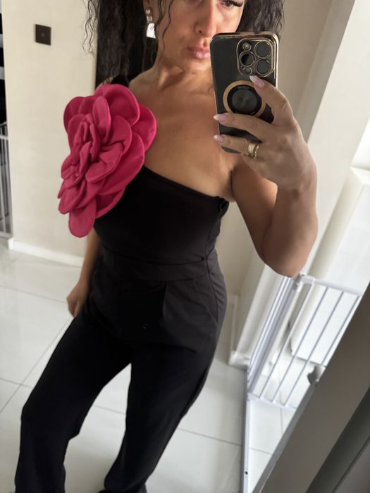 Kombinezon z różą rozm S/M nowy z metką