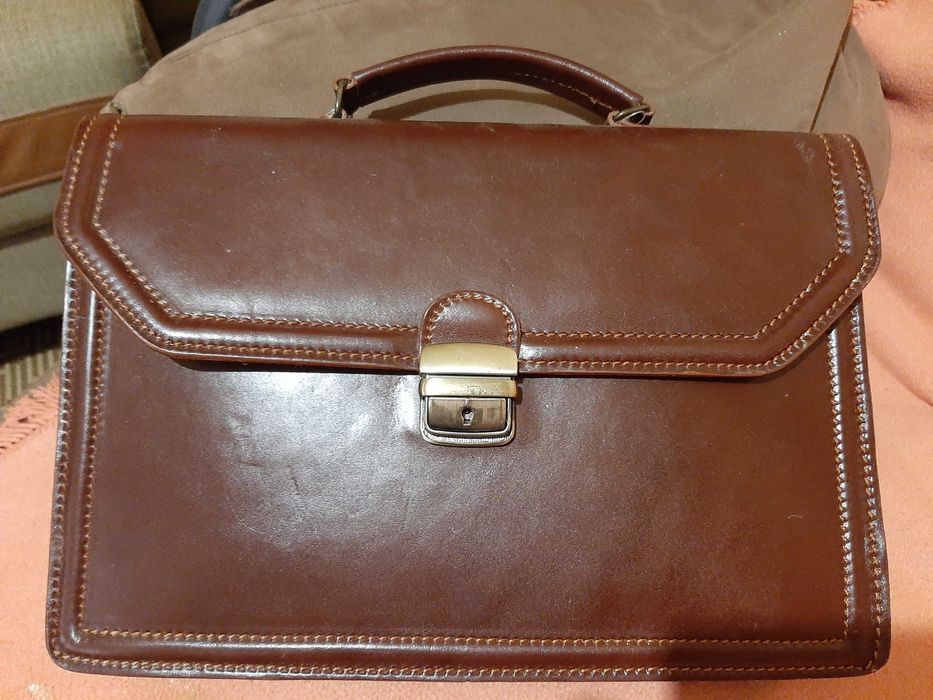 Кожаний портфель,новий