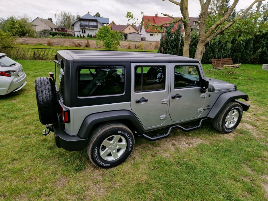 Wrangler w  zachowany w oryginalnym stanie wolny od korozji