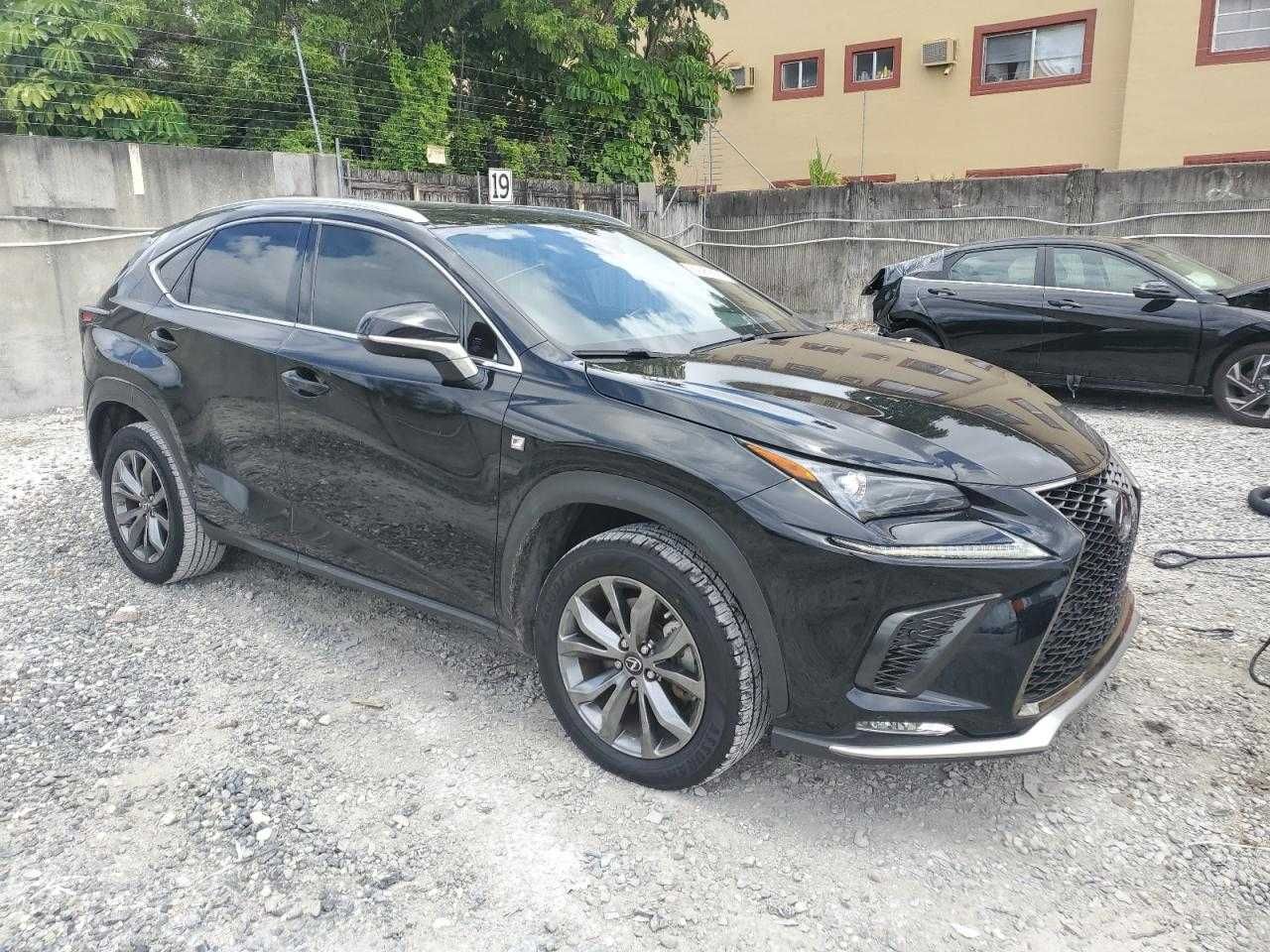 Автомобіль 2021 Lexus NX300 Base