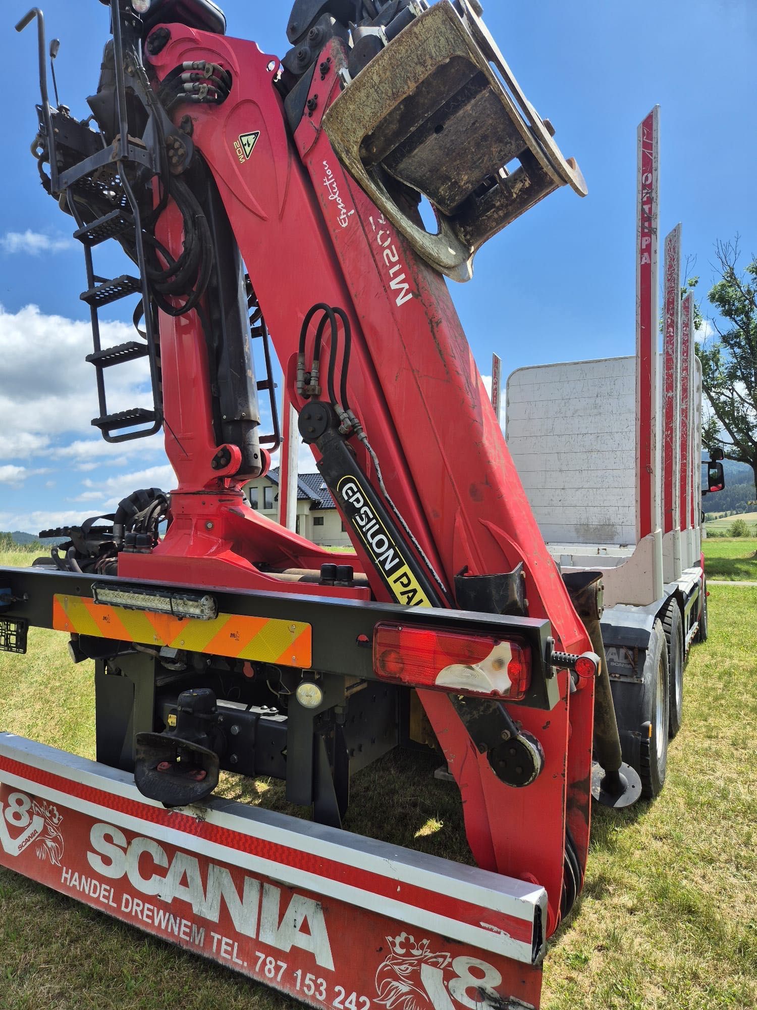 Scania R520 V8 6x4 do drewna lasu stosu kłody