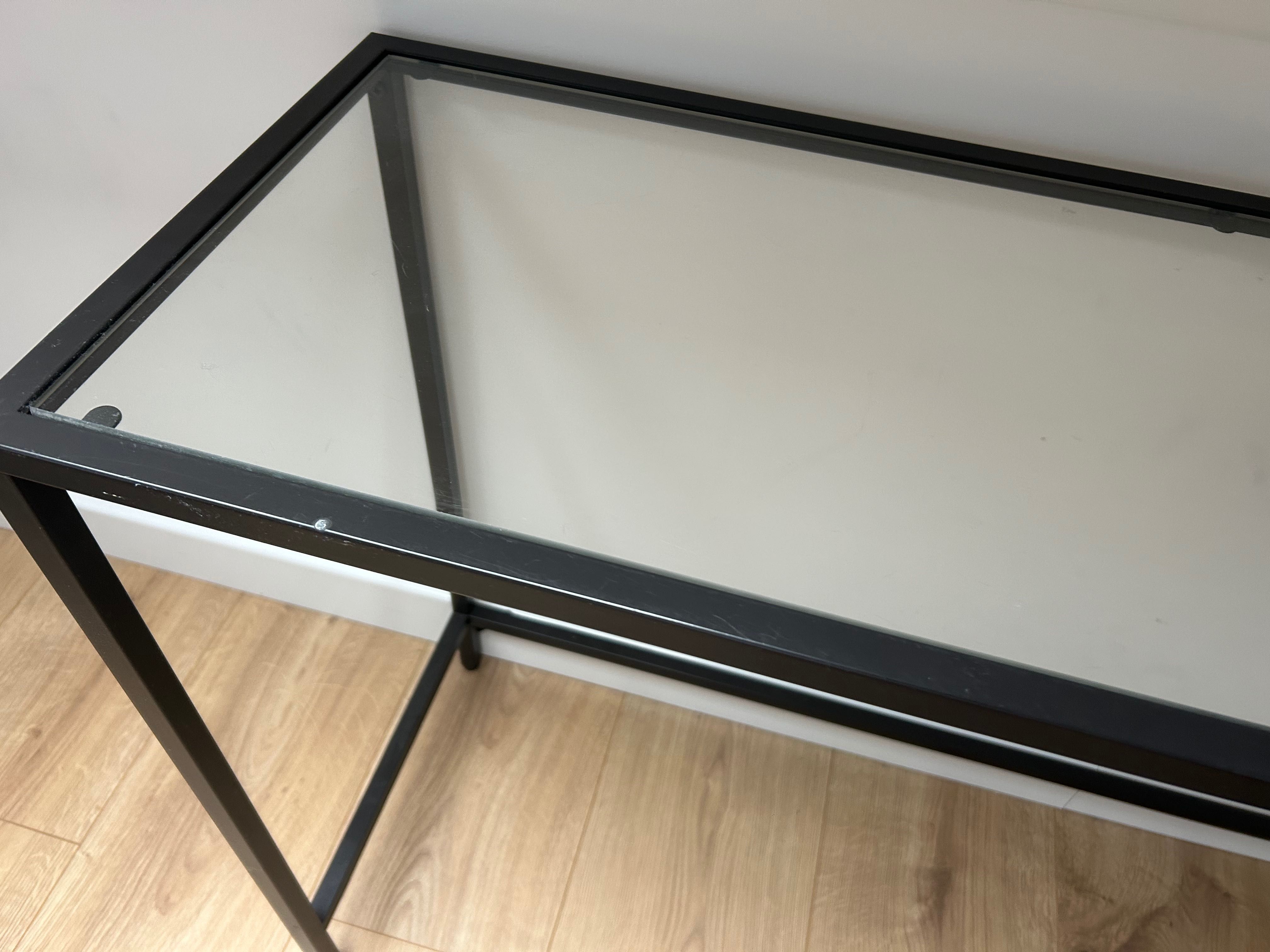 Szklane biurko ikea