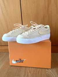 Sapatilhas Nike Blazer Low Plataform Amarelas Novas Tamanho 37,5