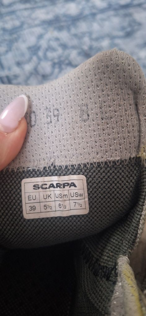 Buty damskie trekingowe  firmy Scarpa